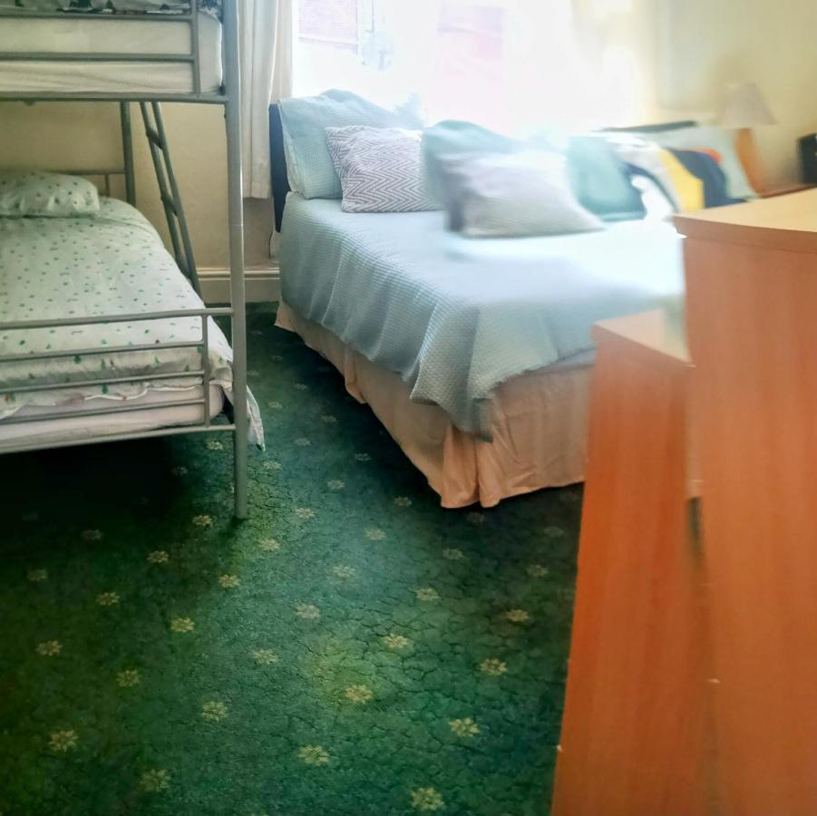 Nova Holiday Apartments Blackpool Bagian luar foto