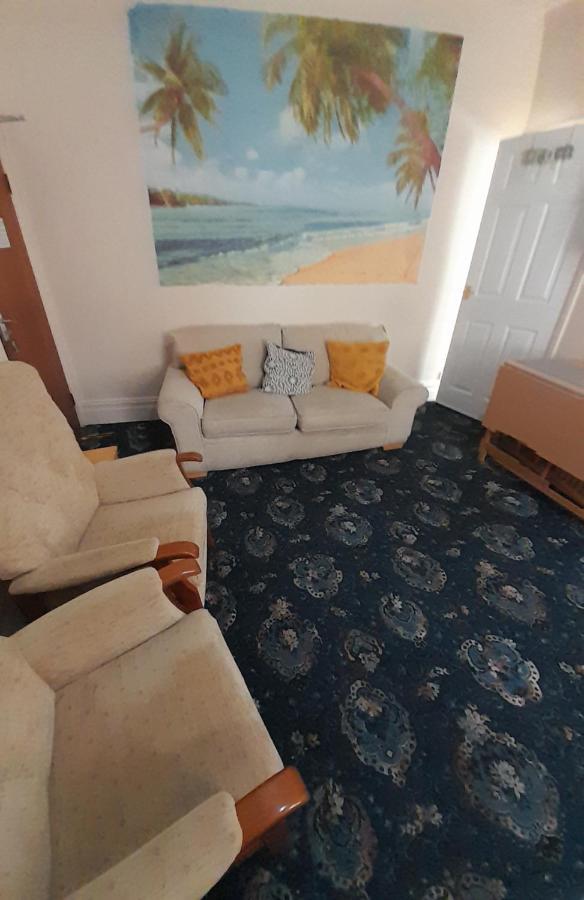 Nova Holiday Apartments Blackpool Bagian luar foto