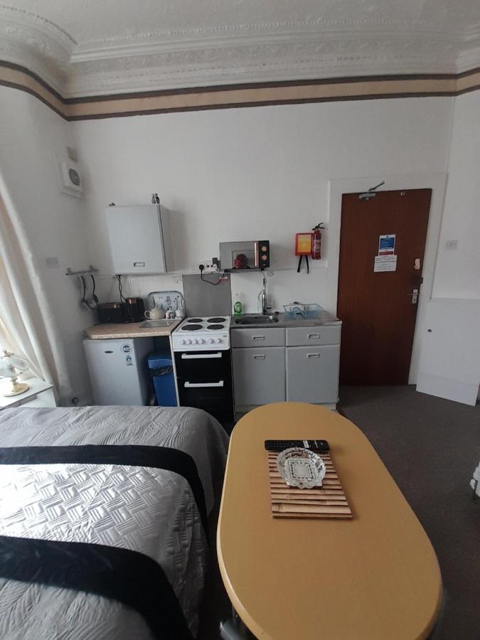 Nova Holiday Apartments Blackpool Bagian luar foto