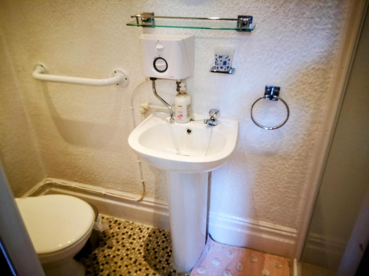 Nova Holiday Apartments Blackpool Bagian luar foto