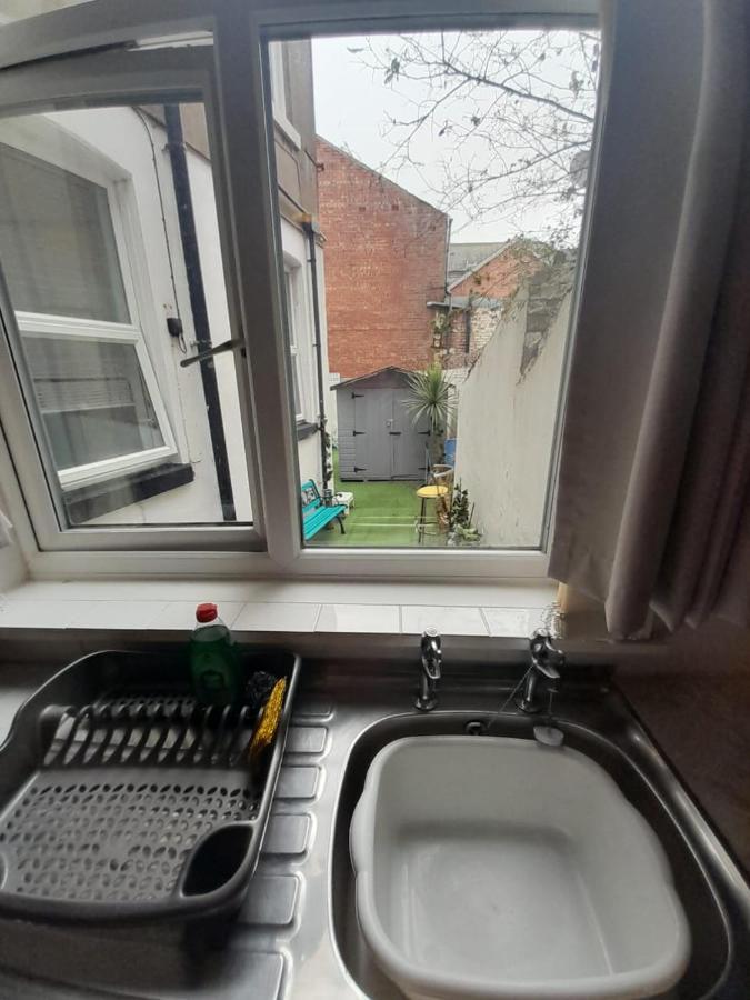 Nova Holiday Apartments Blackpool Bagian luar foto