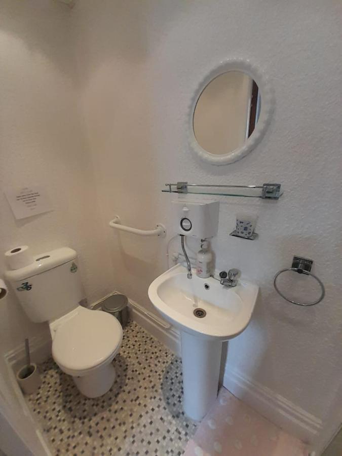 Nova Holiday Apartments Blackpool Bagian luar foto
